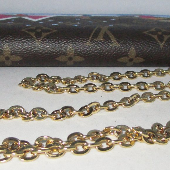 100% AUTHENTIC LOUIS VUITTON LTD EDITION ANIMATION POCHETTE WEEKEND CLUTCH - Picture 10 of 15